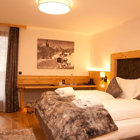 Hotel Die Montafonerin Vandans Buitenkant foto
